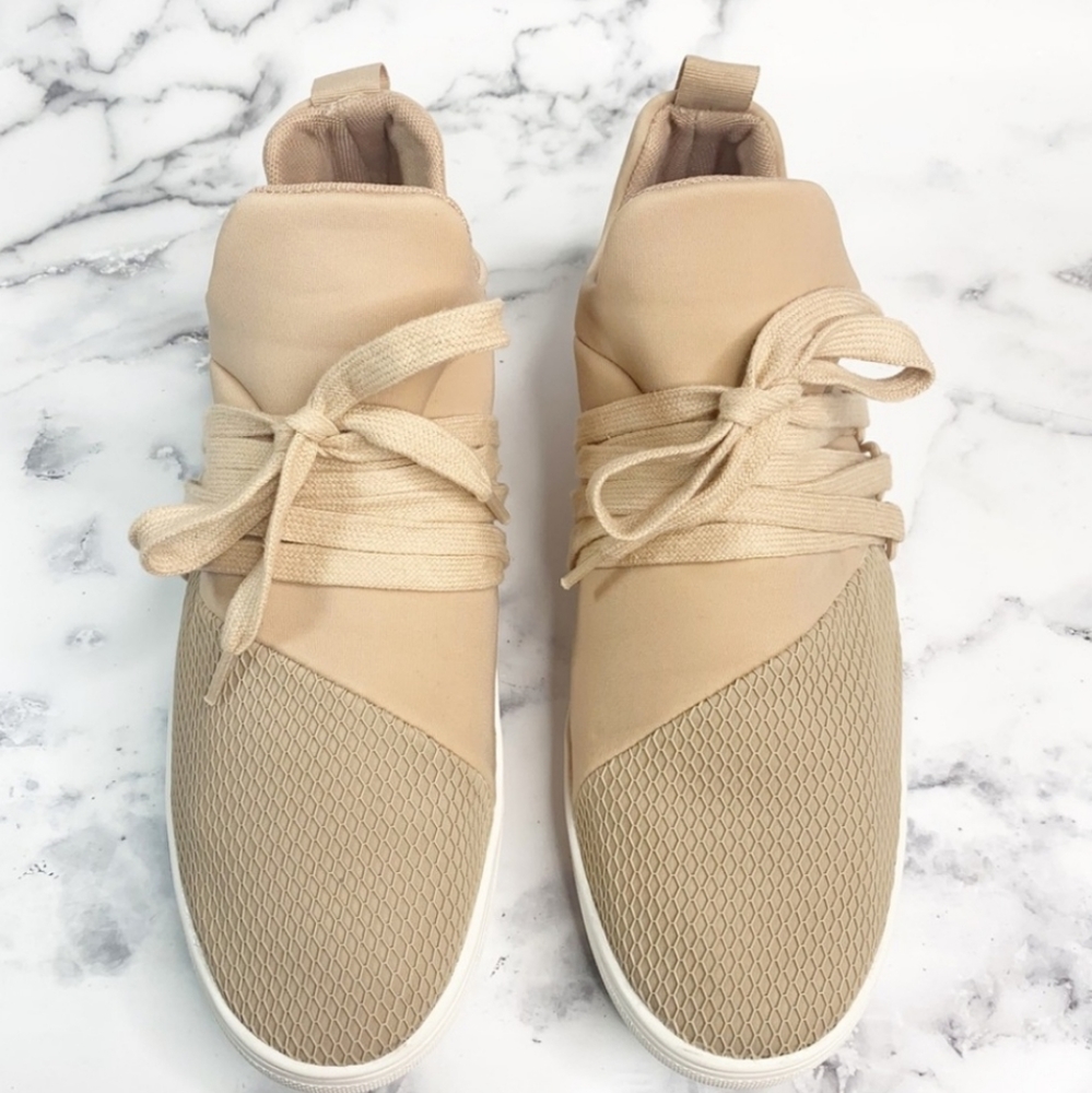 EUC Steve Madden Lancer Sneakers